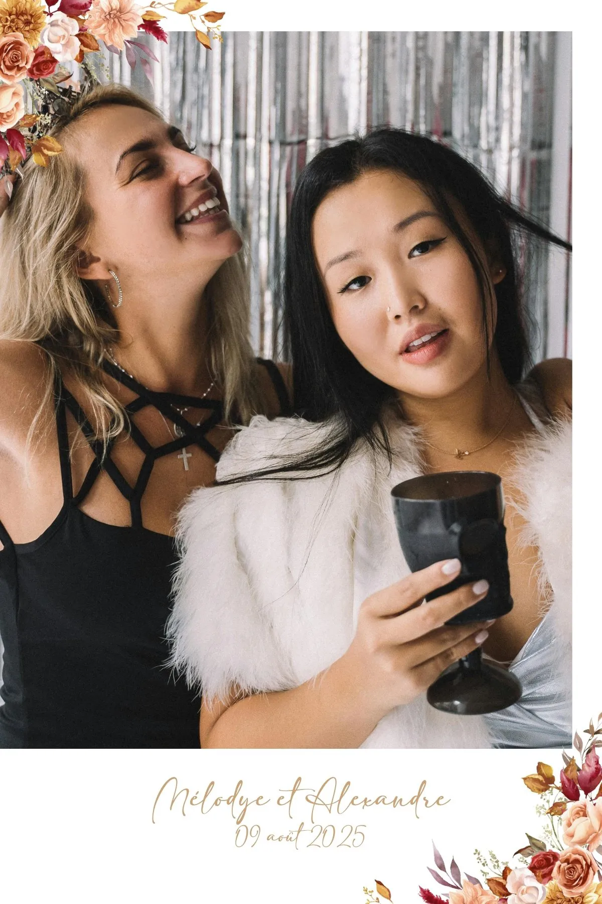 Exemple de cadre photo personnalisé pour photobooth miroir lors d’un mariage